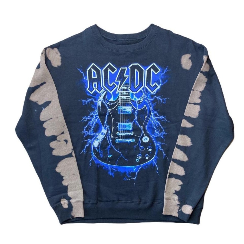 AC/DC WORLD TOUR 88 retro crewneck sweater with a bleached design on sleeve‎